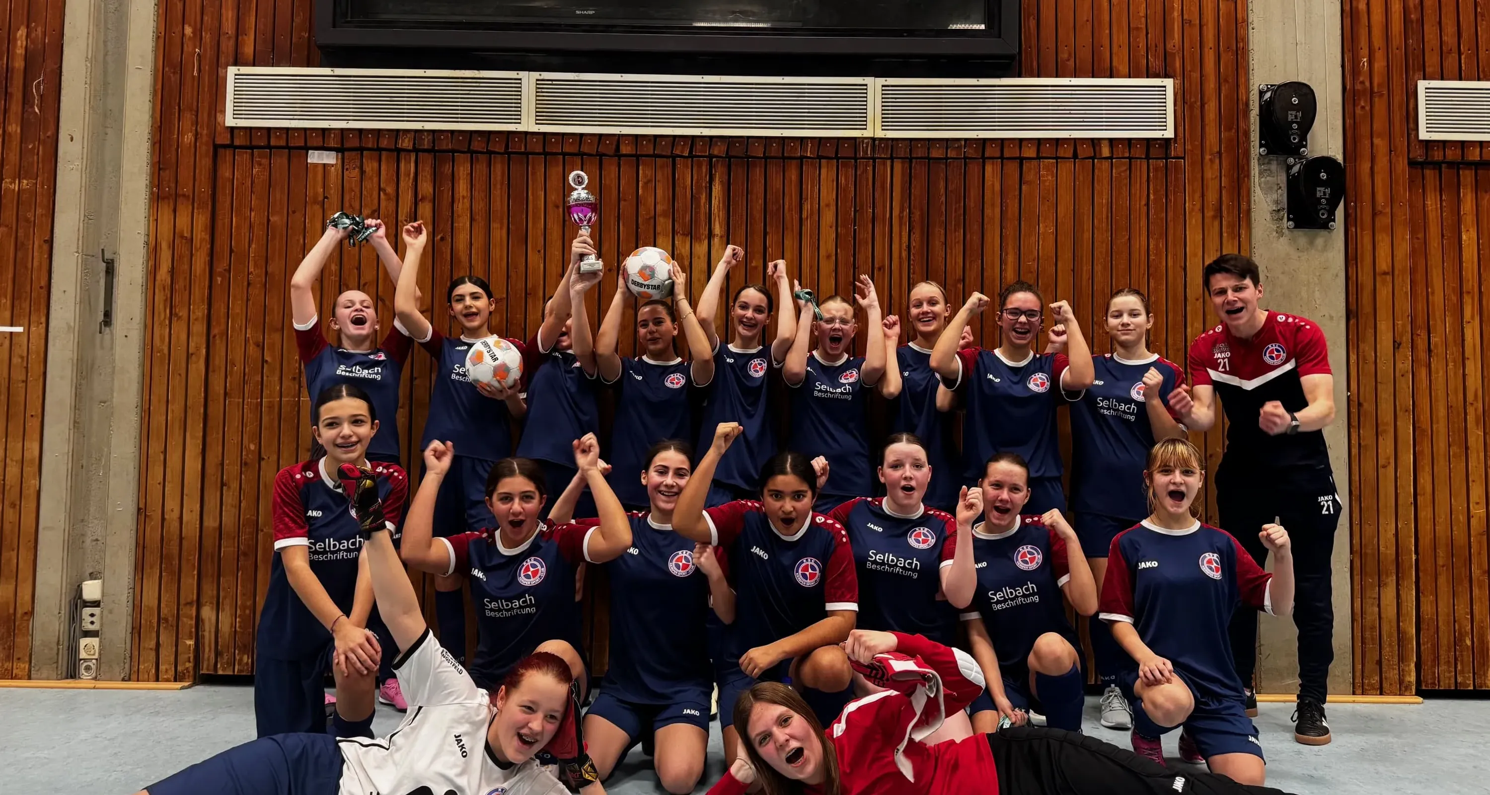 C-Juniorinnen werden Hallenkreisvizemeister