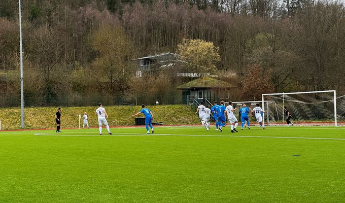 Kiersper SC dominiert und gewinnt 6:2 gegen FC Freier Grund
