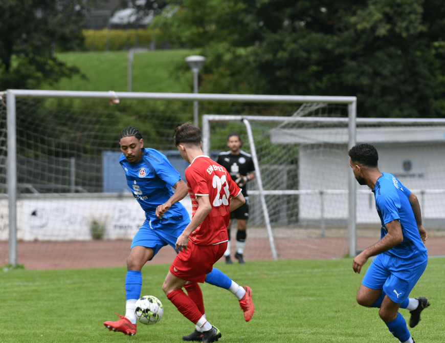 Zwei Heimspiele am Felderhof